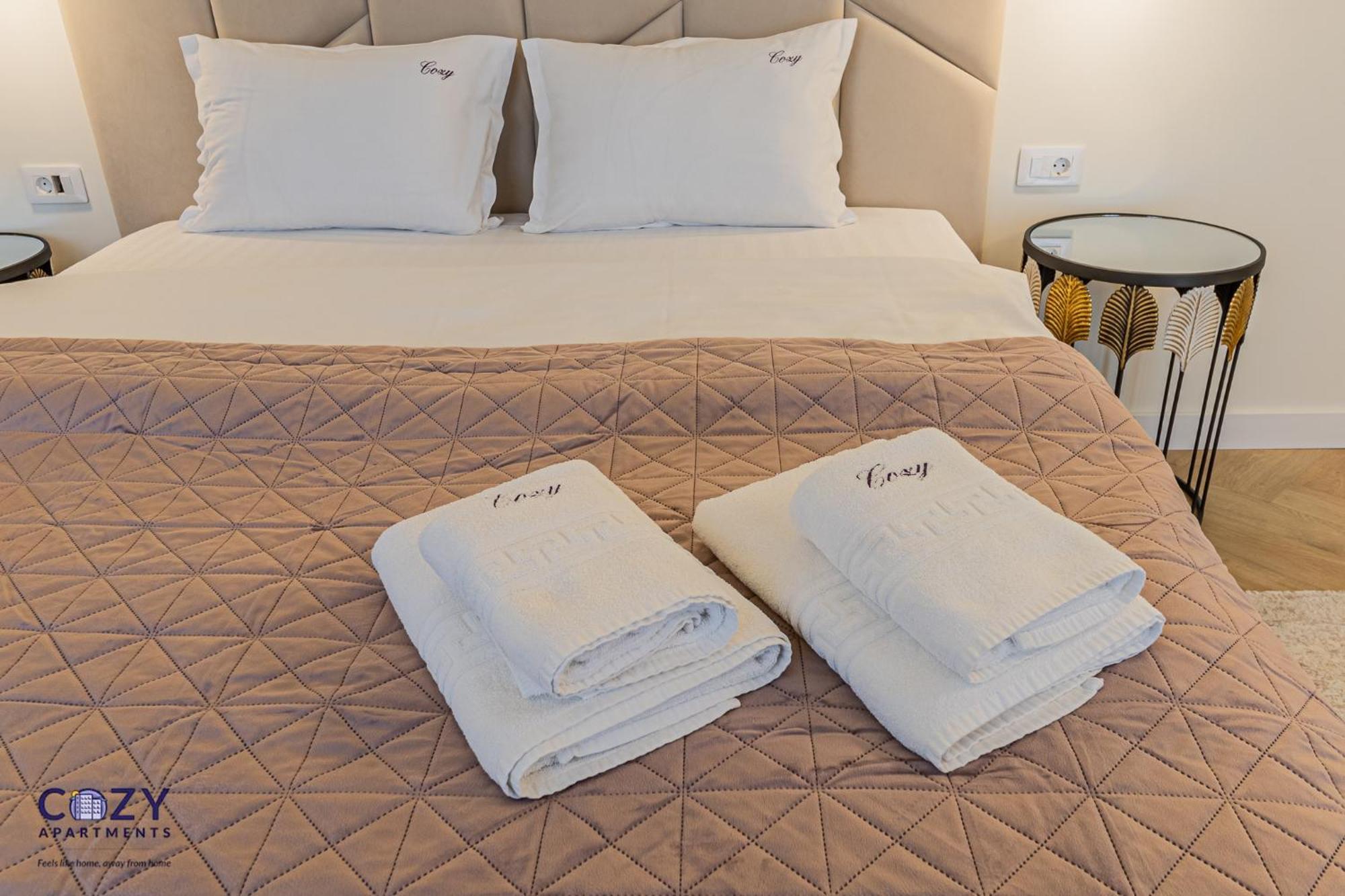 Cozy - Premium And * בראשוב